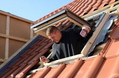 Pose de fenêtres de toit Velux à Fescamps